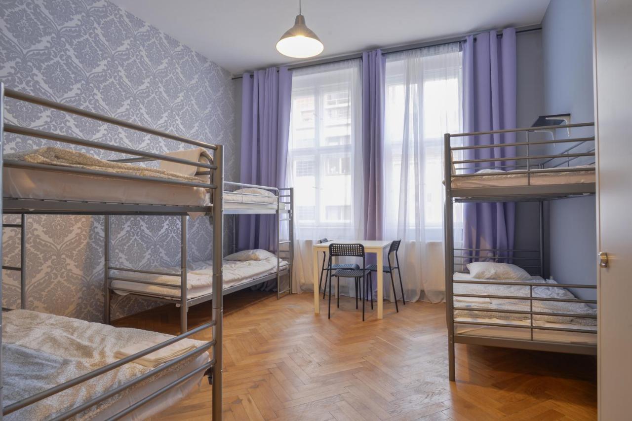 Globe Hostel Prague Adults Only Εξωτερικό φωτογραφία