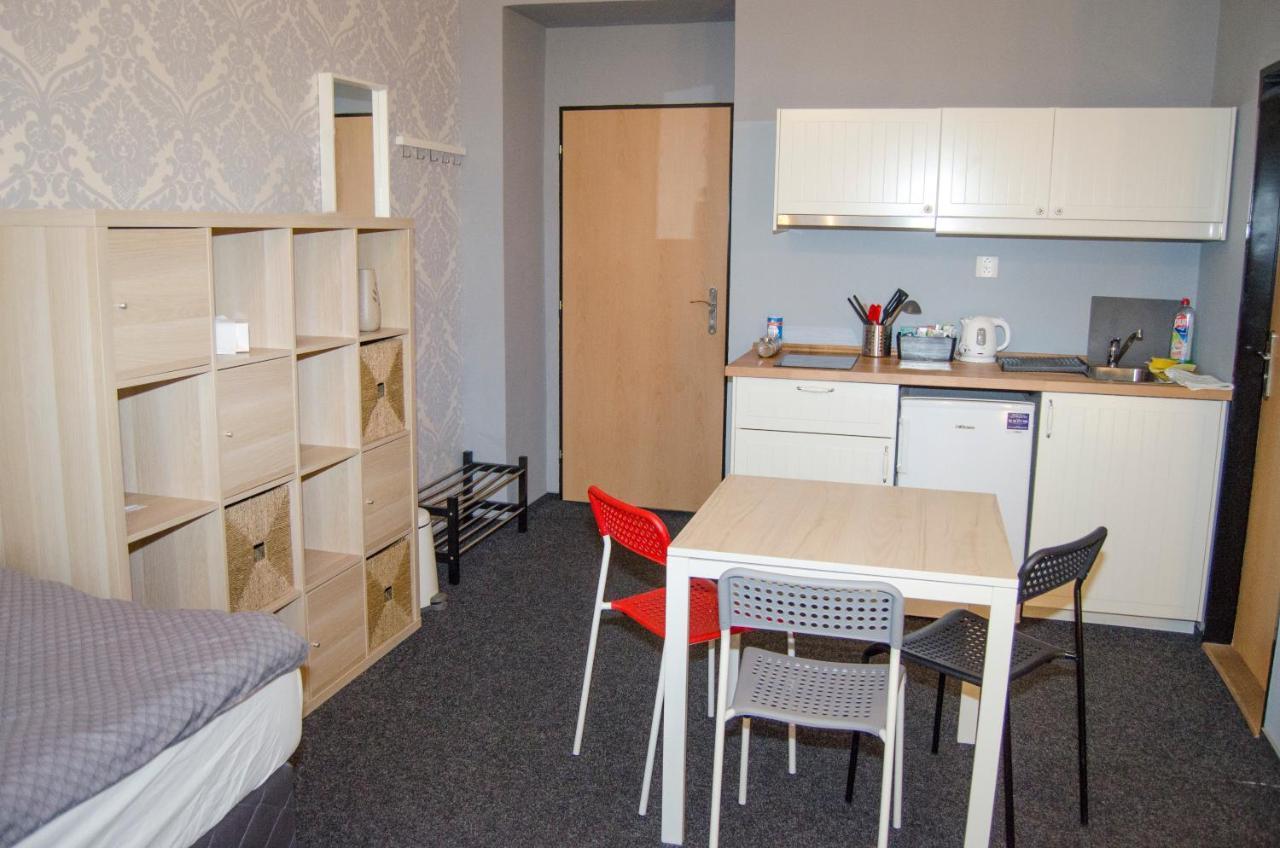 Globe Hostel Prague Adults Only Εξωτερικό φωτογραφία
