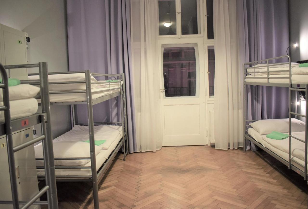 Globe Hostel Prague Adults Only Εξωτερικό φωτογραφία
